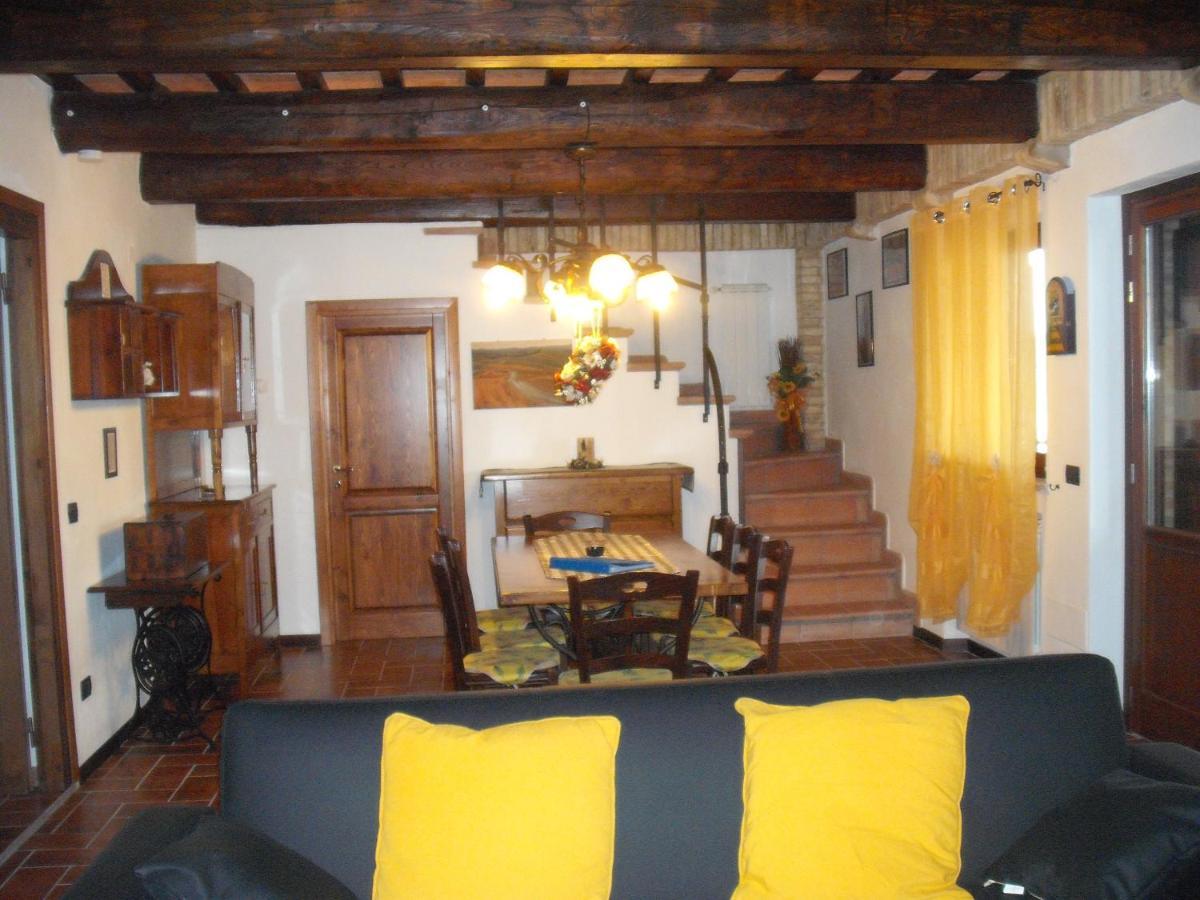Agriturismo Casa Al Povero Volterra Kültér fotó